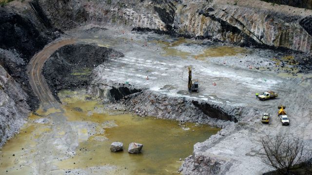 Çinli Madenciler Afganistan'ın Maden Rezervlerini Gözlüyor!