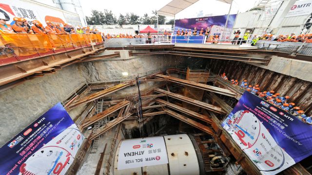 Hong Kong’da Zorlu Tünel İnşaatı Tamamlandı