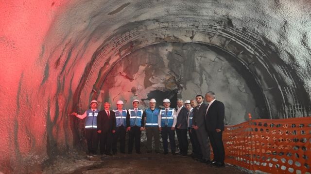 Gebze OSB-Darıca Sahil Metro Hattı'nda Işık Göründü!