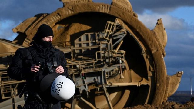 Almanya'da Maden Karşıtları Polis İle Çatıştı