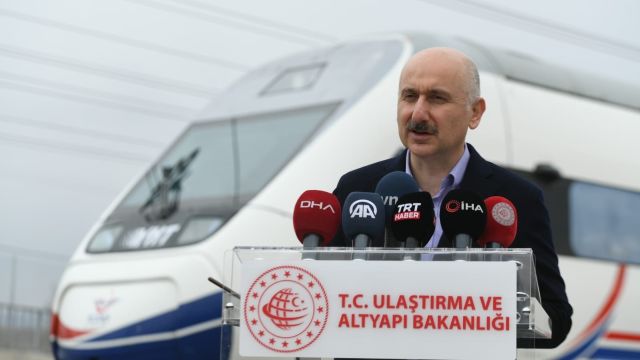 Ankara-Sivas YHT Hattı Yapım Çalışmaları Devam Ediyor