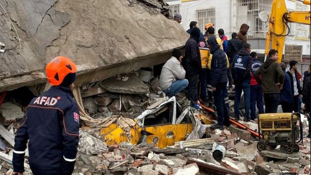 Deprem Bölgesindeki Son Durumu AFAD Açıkladı