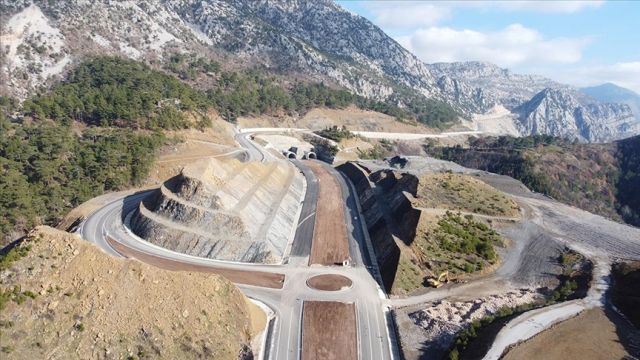 Demirkapı Tüneli Mayısta Açılıyor