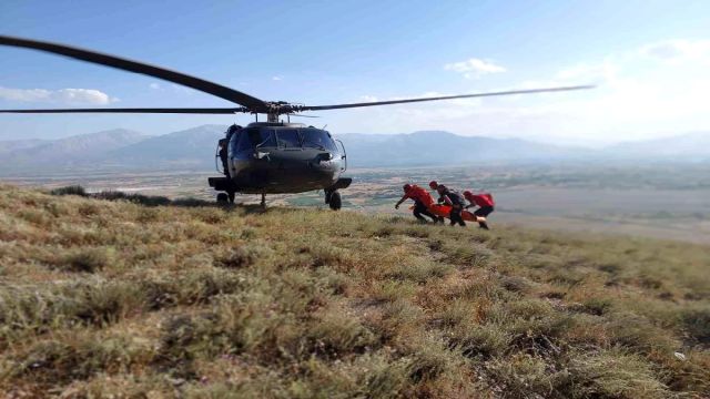 Maden Araştırması Yaparken Yaralanan Jeoloji Mühendisi Helikopterle Kurtarıldı