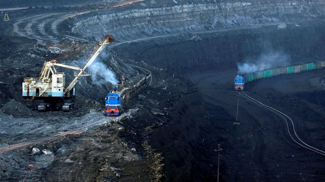 Ukraynalı Kadınlar, Kömür Madenciliğiyle Savaşın Etkilediği Enerji Sorununa Destek Oluyor