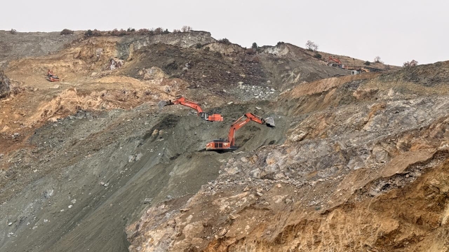 Sivas'ta Göçük Altında Kalan Şantiye Müdürü 8 Gündür Aranıyor