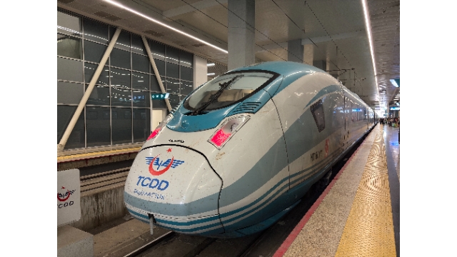 Hızlı trenle Trabzon Ankara arası 4,5 saate inecek