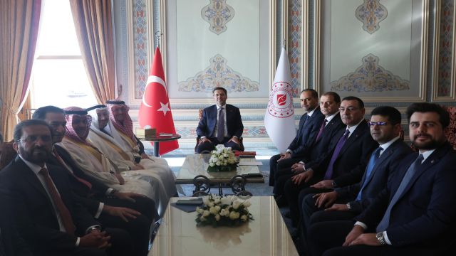 Türkiye ile Suudi Arabistan Arasında 5.000 MW’lık Yenilenebilir Enerji Anlaşması Somutlaştı