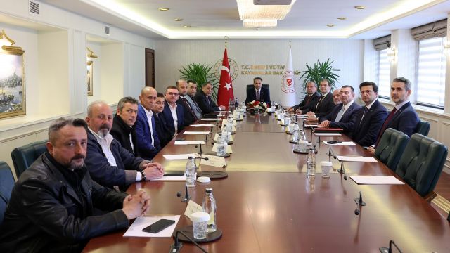 Bakanlıktan Maden Şirketlerine "İşçi Hakları" Resti ve Doruk Madencilik Çözüm Masası