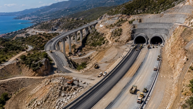 Otoyol ve tünel projeleriyle Antalya-Alanya arası 36 dakikaya düşecek