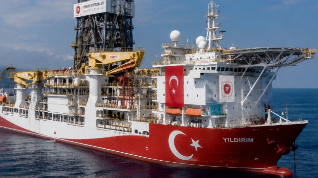 Yıldırım Derin Deniz Sondaj Gemisi Karadeniz’de ilk görevine başlıyor.