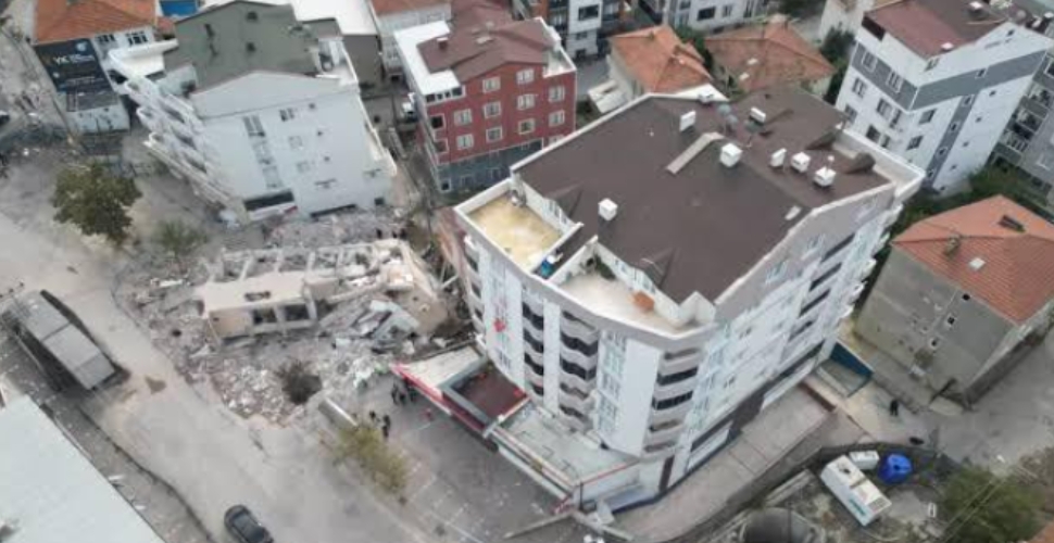 Gebze Belediyesi, Arslan Apartmanı'nın çöktüğü bölgede zemin güçlendirme ihalesine çıkıyor