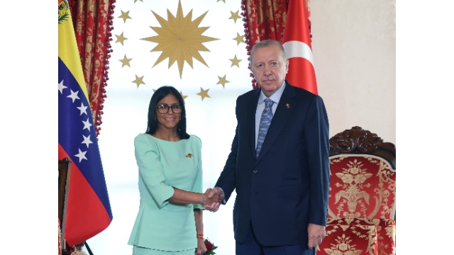 Türkiye ile Venezuela enerji ve madencilikte iş birliğini derinleştirmeyi hedefliyor