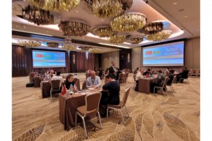 Türk doğal taş sektörü Azerbaycan'da 40 alıcıyla masaya oturdu