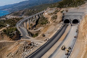 Otoyol ve tünel projeleriyle Antalya-Alanya arası 36 dakikaya düşecek