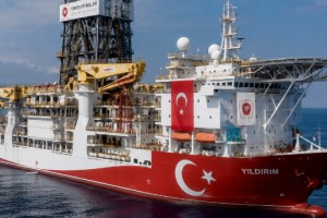 Yıldırım Derin Deniz Sondaj Gemisi Karadeniz’de ilk görevine başlıyor.
