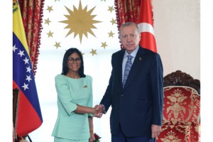 Türkiye ile Venezuela enerji ve madencilikte iş birliğini derinleştirmeyi hedefliyor